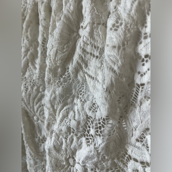 Floral Lace Crop - M - Picture 4 of 4